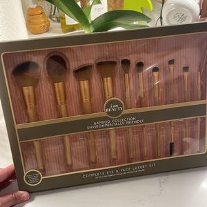 Makeup Brush Collection